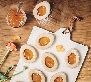 Špaldové sušenky s meruňkovou marmeládou