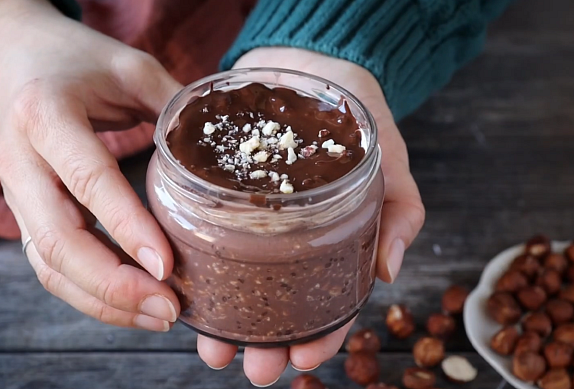 Ovesná kaše přes noc s příchutí Ferrero Rocher