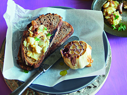 Pomazánka z pečeného česneku