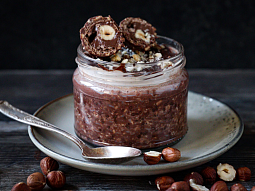 Ovesná kaše přes noc s příchutí Ferrero Rocher