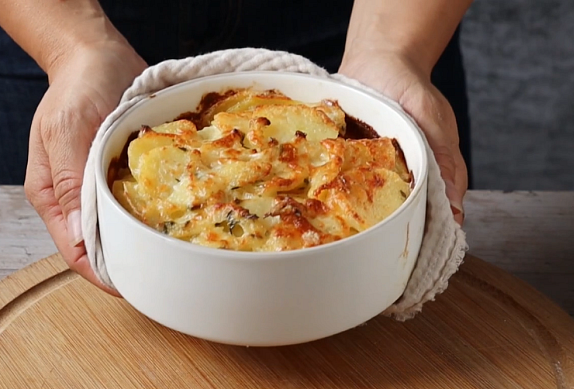 Nejjednodušší gratinované brambory