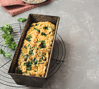 Nákyp z quinoy s kadeřávkem a semínky