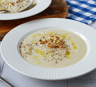 Květákový krém s parmazánem