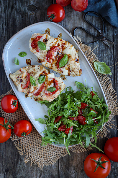 Kuřecí prsa Caprese