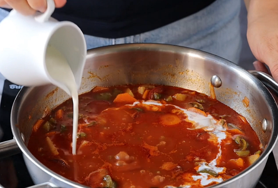 Španělská bramborová polévka