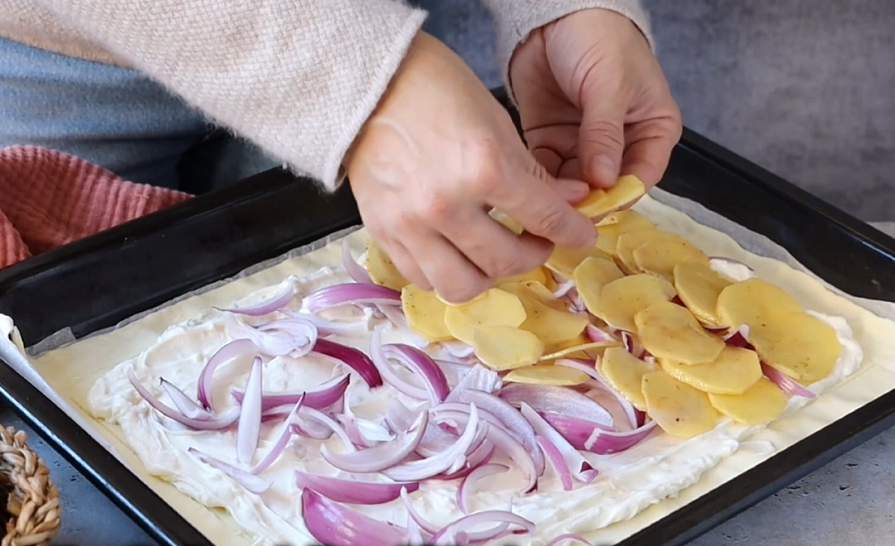 Bramborový koláč s rozmarýnem