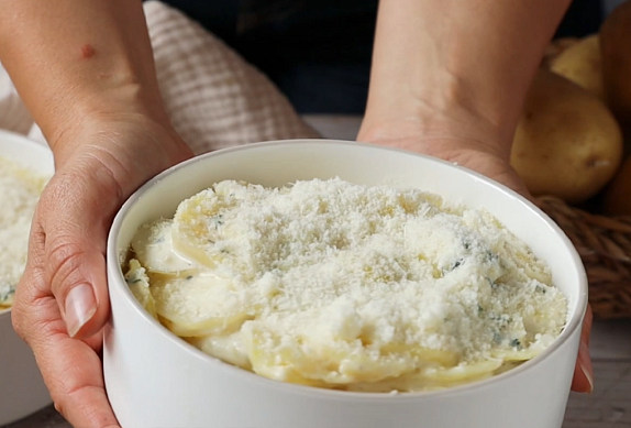 Nejjednodušší gratinované brambory