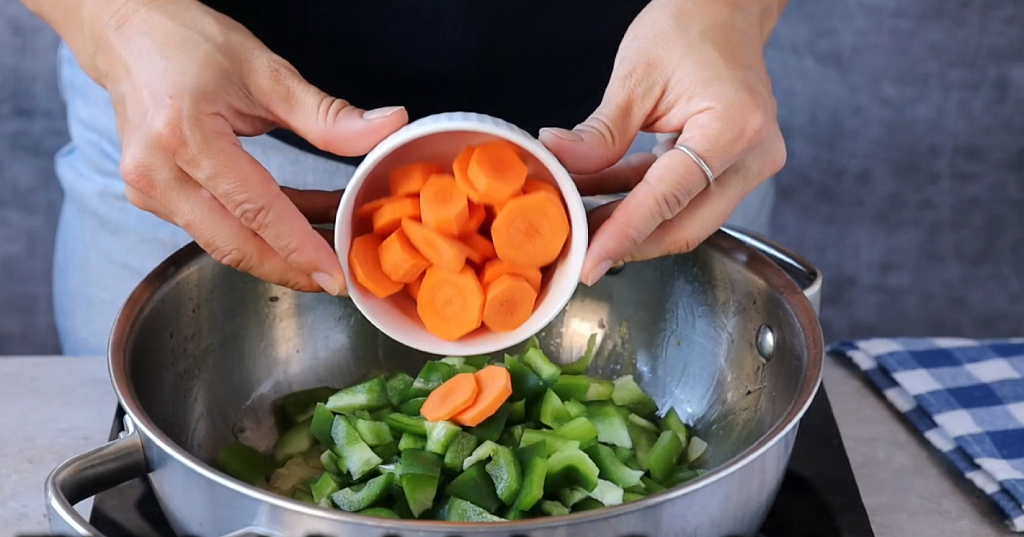 Španělská bramborová polévka