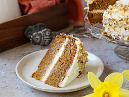 Mrkvový dort se sýrovým krémem