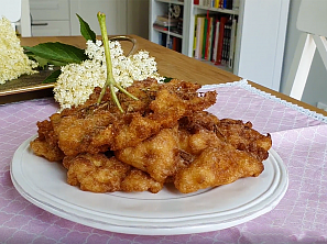 Černý bez v těstíčku