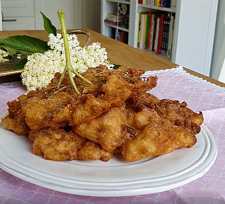 Černý bez v těstíčku