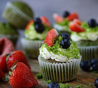 Mechové muffiny s ovocem